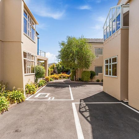 The Village Resort Taupo Exterior photo