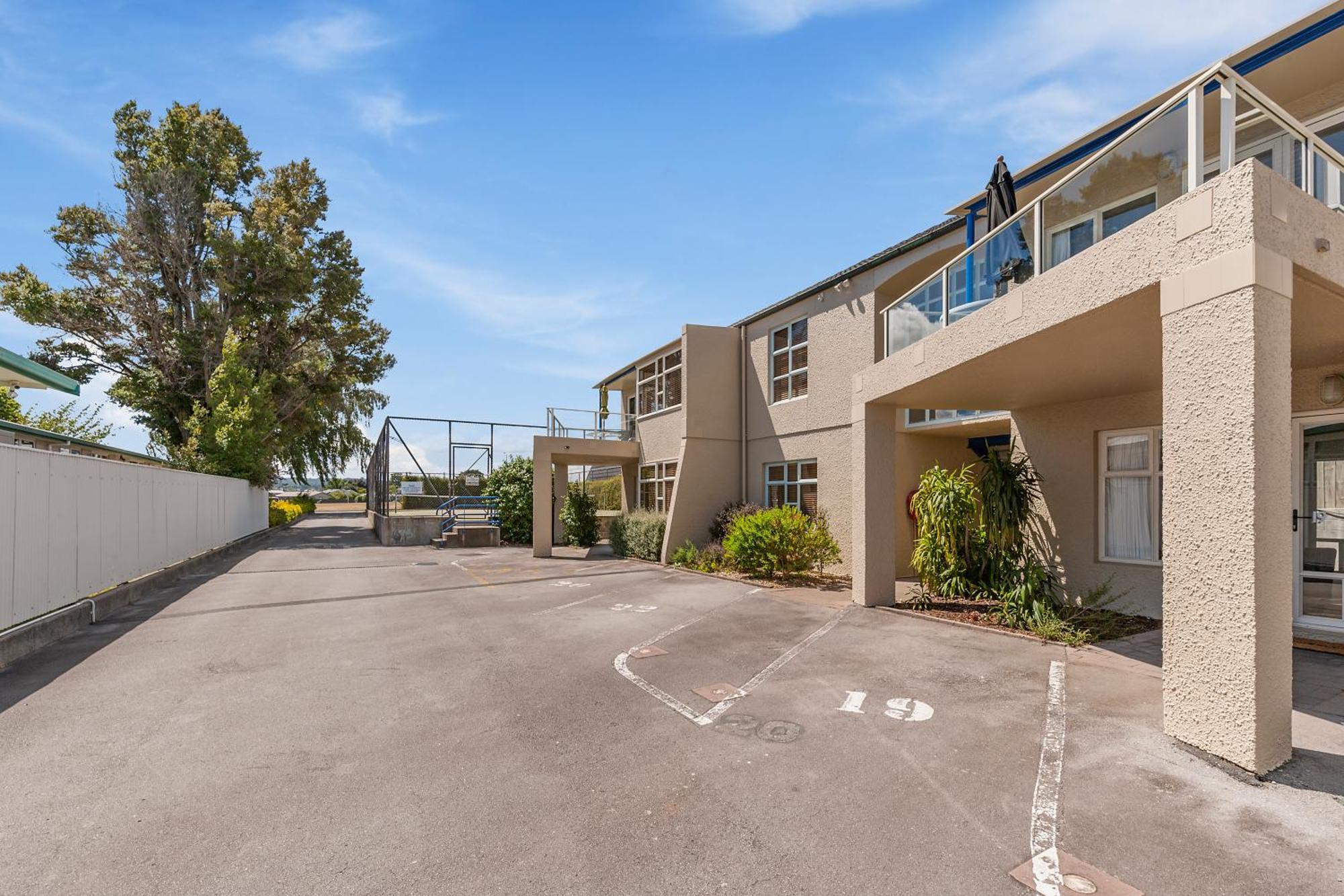 The Village Resort Taupo Exterior photo
